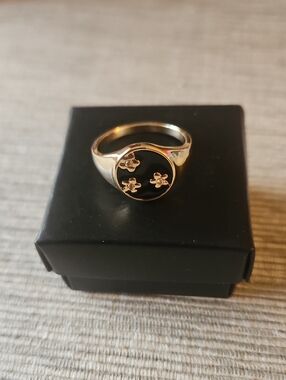 4 For $10 Avon Gold Tone Black Enamel Floral Signet Ring .